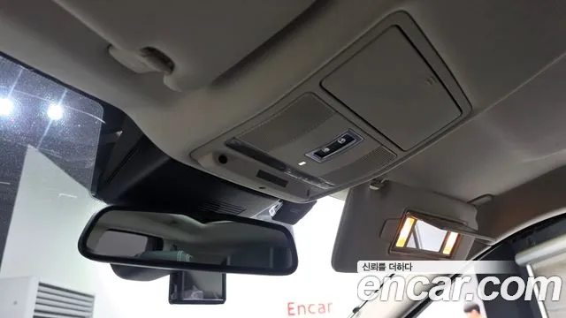 Land Rover Range Rover Evoque — фото 14