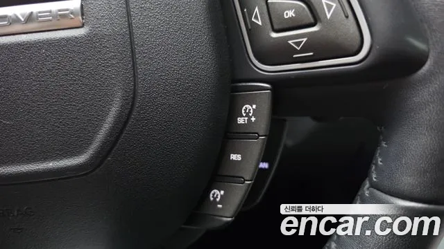 Land Rover Range Rover Evoque — фото 30
