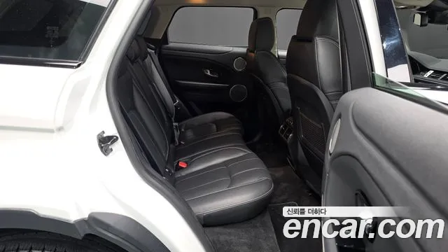 Land Rover Range Rover Evoque — фото 10