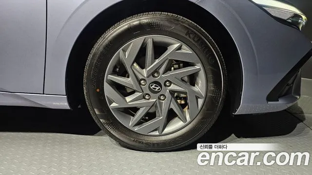 Hyundai Avante — фото 21