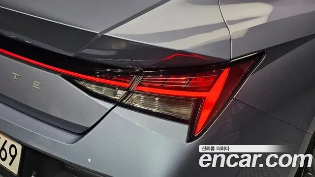 Hyundai Avante — фото 23