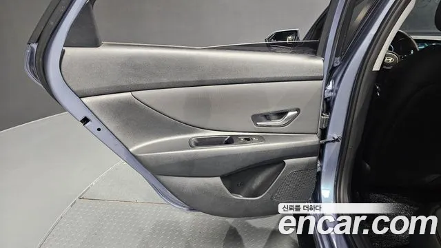 Hyundai Avante — фото 25