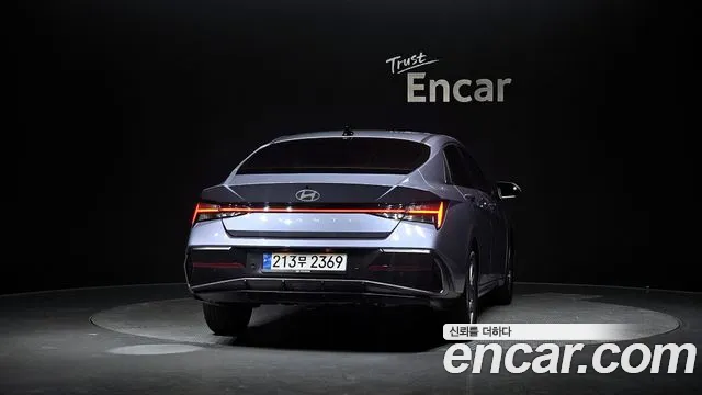 Hyundai Avante — фото 3