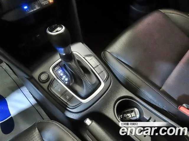 Hyundai Kona — фото 12