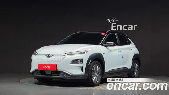 Hyundai Kona — фото 1