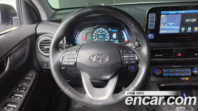 Hyundai Kona — фото 14