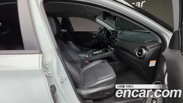 Hyundai Kona — фото 10