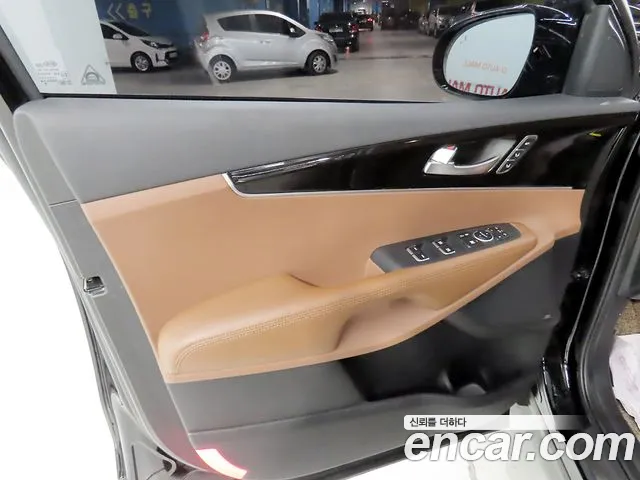 Kia Sorento — фото 14