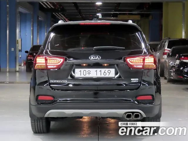 Kia Sorento — фото 3