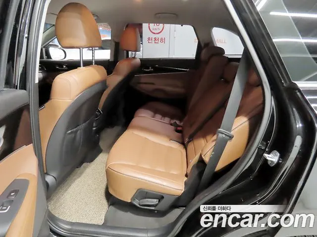 Kia Sorento — фото 7