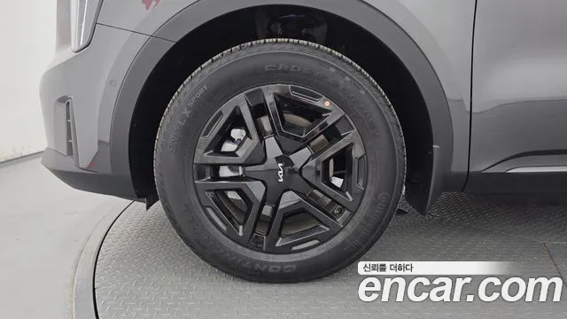 Kia Sorento — фото 4