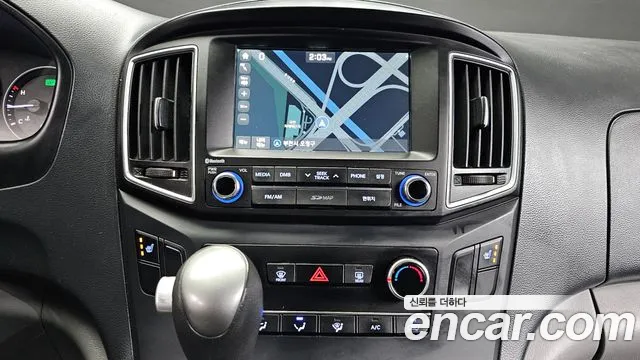 Hyundai Starex — фото 14
