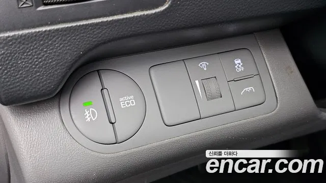 Hyundai Starex — фото 17
