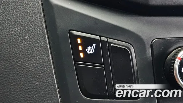 Hyundai Starex — фото 18