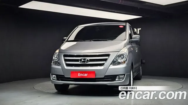 Hyundai Starex — фото 3