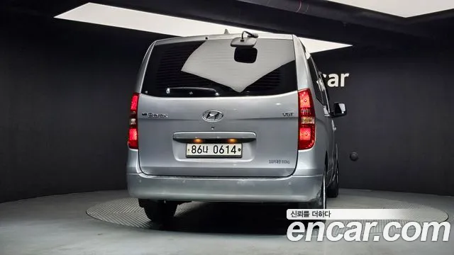 Hyundai Starex — фото 4