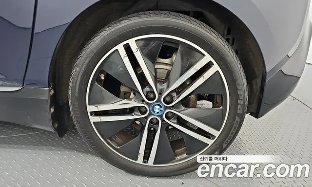 BMW i3 — фото 21