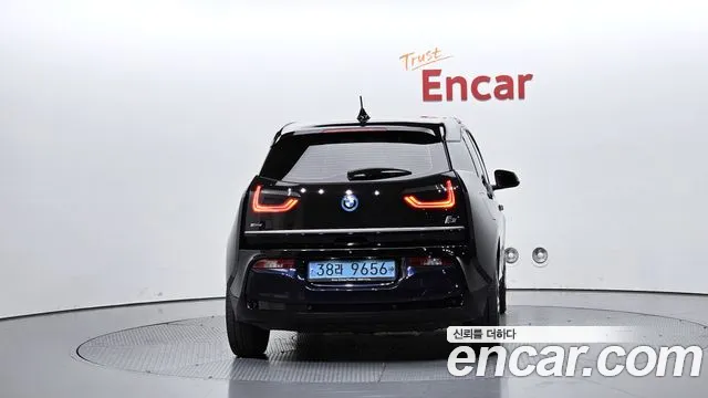 BMW i3 — фото 3