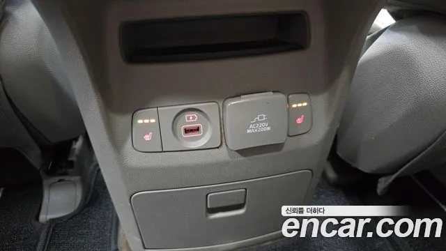 Kia Carnival — фото 29