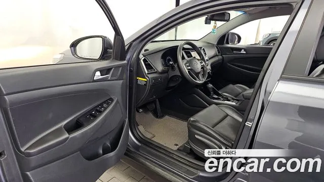 Hyundai Tucson — фото 10