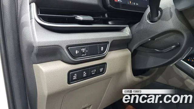 Kia Carnival — фото 18