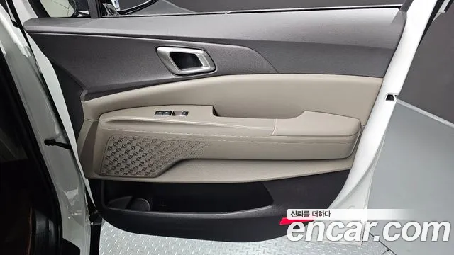 Kia Carnival — фото 25
