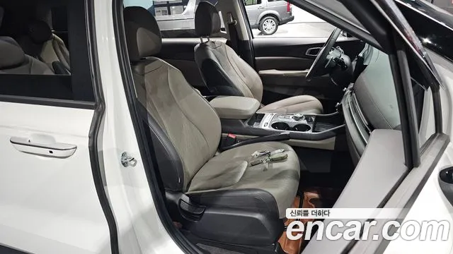 Kia Carnival — фото 26