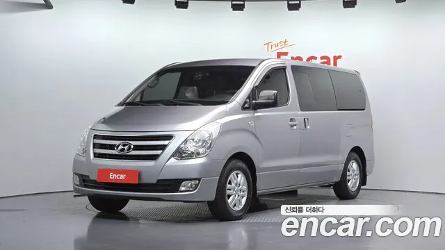 Hyundai Starex — фото 1