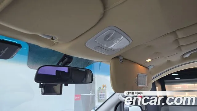 Hyundai Starex — фото 16