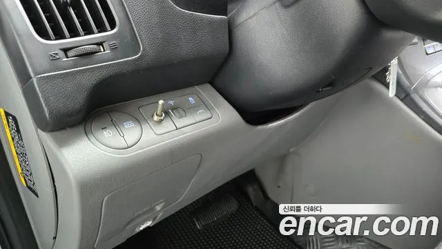 Hyundai Starex — фото 17