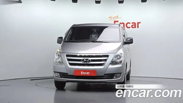 Hyundai Starex — фото 3