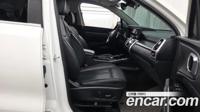Kia Sorento — фото 11