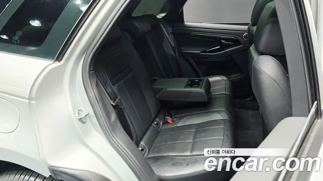 Land Rover Range Rover Evoque — фото 11