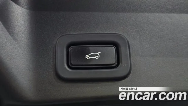 Land Rover Range Rover Evoque — фото 19