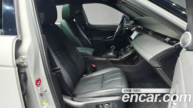 Land Rover Range Rover Evoque — фото 26