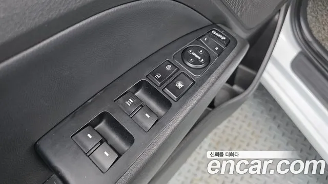 Hyundai Avante — фото 13