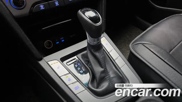 Hyundai Avante — фото 9