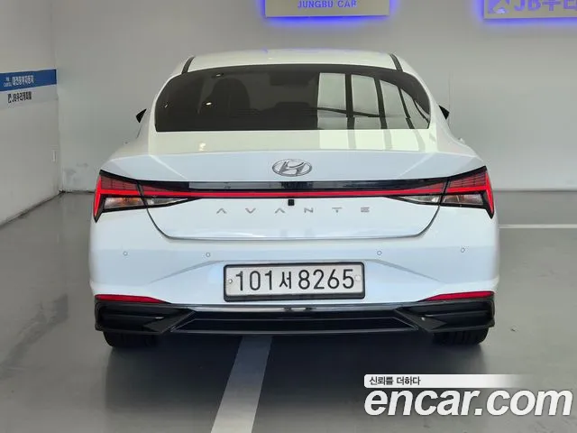 Hyundai Avante — фото 5