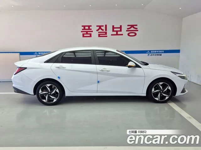 Hyundai Avante — фото 6