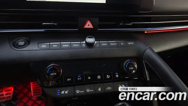 Hyundai Avante — фото 17