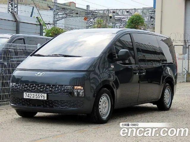 Hyundai Staria — фото 2