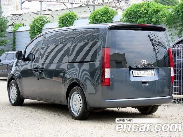 Hyundai Staria — фото 3
