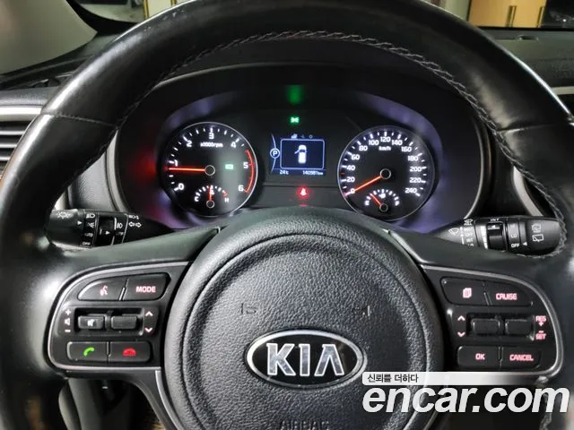 Kia Sportage — фото 12