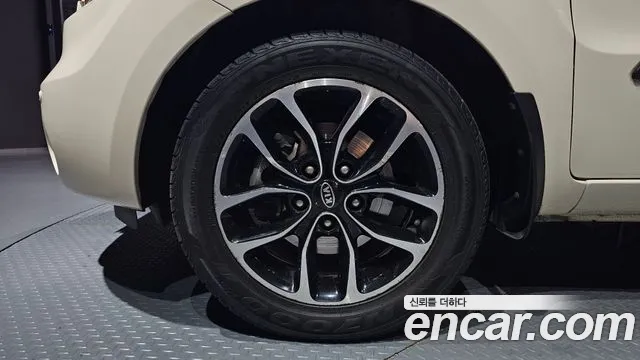 Kia Soul — фото 5