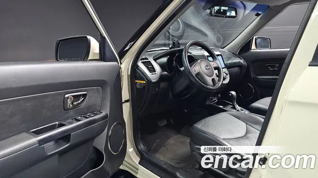 Kia Soul — фото 10