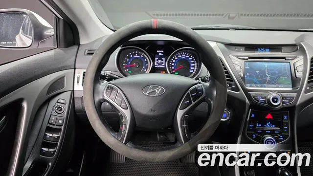 Hyundai Avante — фото 13