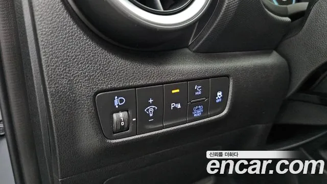 Hyundai Kona — фото 17