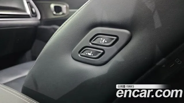 Kia Sorento — фото 16