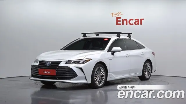 Toyota Avalon — фото 1