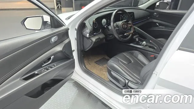 Hyundai Avante — фото 10